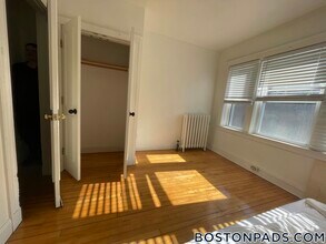 16-20 Westland, Unit 309 in Boston, MA - Foto de edificio - Building Photo