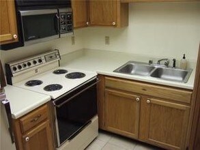 11525 N Meridian Ave, Unit NA in Oklahoma City, OK - Building Photo - Building Photo