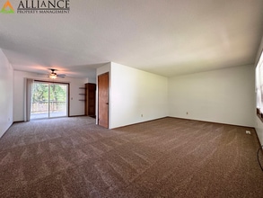 3125 Shaffer St in Manhattan, KS - Building Photo - Building Photo