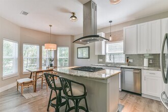 1799 E Winn Ave in Kemah, TX - Building Photo - Building Photo