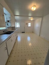 2039 Wantland Ave in Klamath Falls, OR - Building Photo - Building Photo