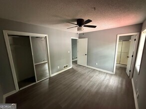 1050 Rackley Way in Kennesaw, GA - Building Photo - Building Photo
