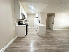 2410 Bolker Dr in Port Hueneme, CA - Building Photo - Building Photo