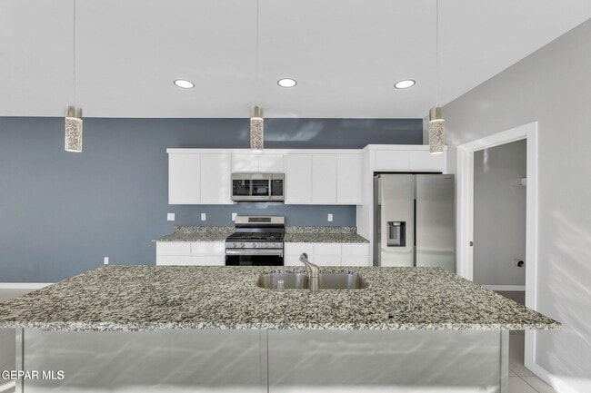 236 Lago Maggiore St in Horizon City, TX - Building Photo - Building Photo