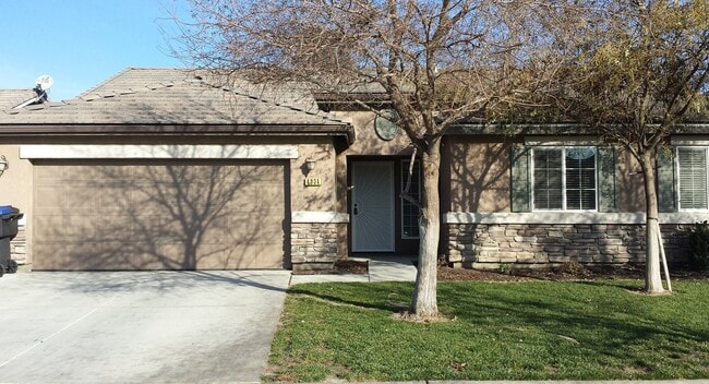 property at 4334 E Vista Dr