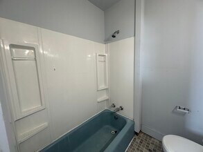 2401 E Main St in Danville, IL - Building Photo - Building Photo