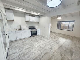 5525 Mariposa Ave in Twentynine Palms, CA - Building Photo