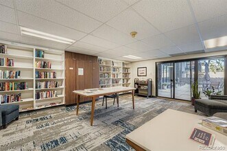 460 S Marion St Pkwy in Denver, CO - Foto de edificio - Building Photo