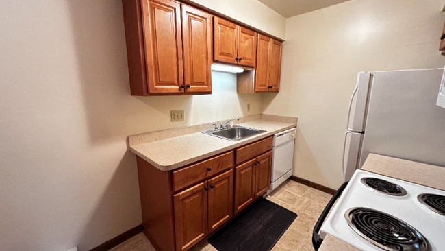 1949 Western Ave, Unit 304 in Albany, NY - Building Photo - Building Photo