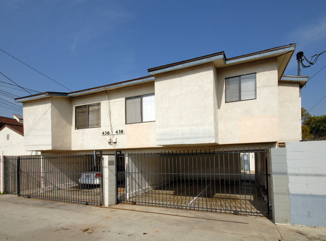 436 W Windsor Rd in Glendale, CA - Foto de edificio - Building Photo