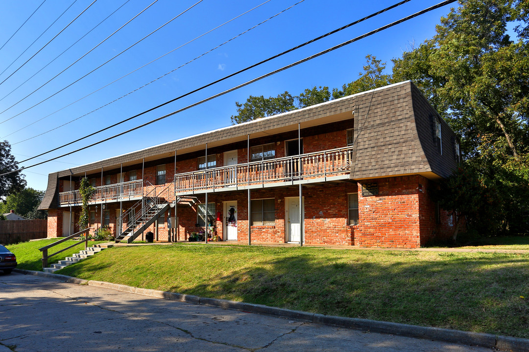 College Corner Apartments in Oklahoma City, OK - Foto de edificio