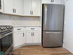 2500 E Las Olas Blvd in Fort Lauderdale, FL - Building Photo - Building Photo
