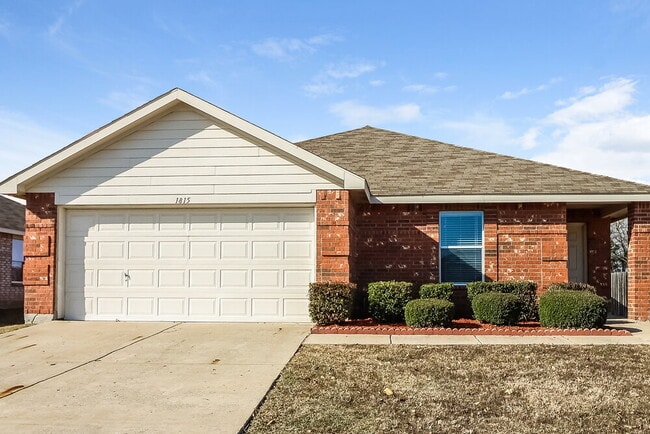 property at 1815 Northridge Dr