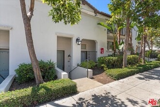 1749 Grand Ave in Long Beach, CA - Building Photo - Building Photo