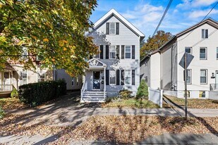 136 Nash St in New Haven, CT - Building Photo