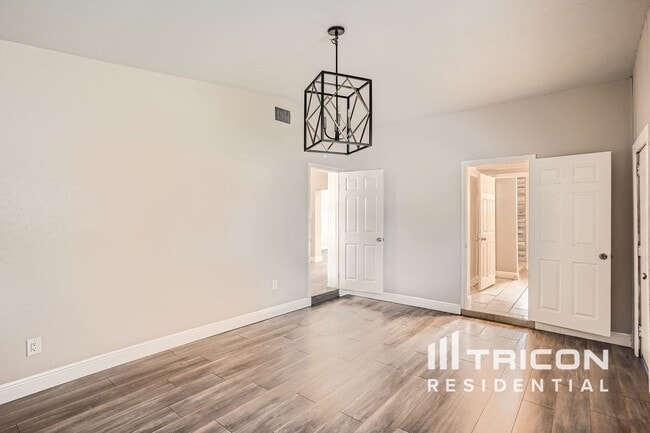6193 39th Ave N in St. Petersburg, FL - Building Photo - Building Photo