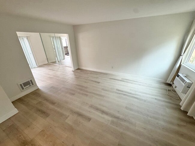 7958 Mission Center Ct, Unit K