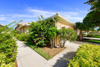 7966 Haven Dr in Naples, FL - Foto de edificio - Building Photo