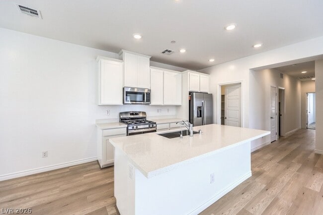 property at 600 N Carriage Hill Dr