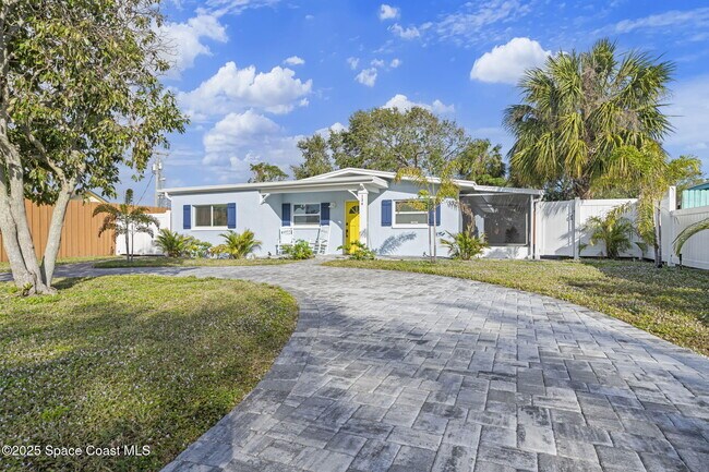 134 E Grant Ave in Cocoa Beach, FL - Building Photo - Building Photo
