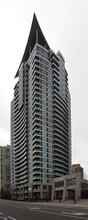 33 Elm Dr W in Mississauga, ON - Building Photo - Building Photo