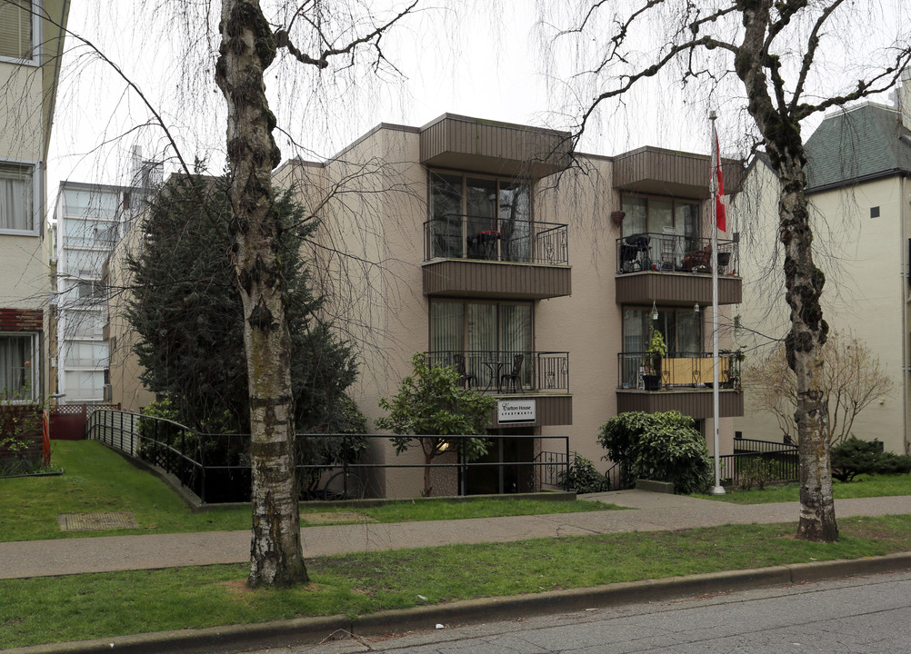 Carlton House in Vancouver, BC - Building Photo