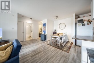 1390 Lauzon Rd in Windsor, ON - Building Photo - Building Photo