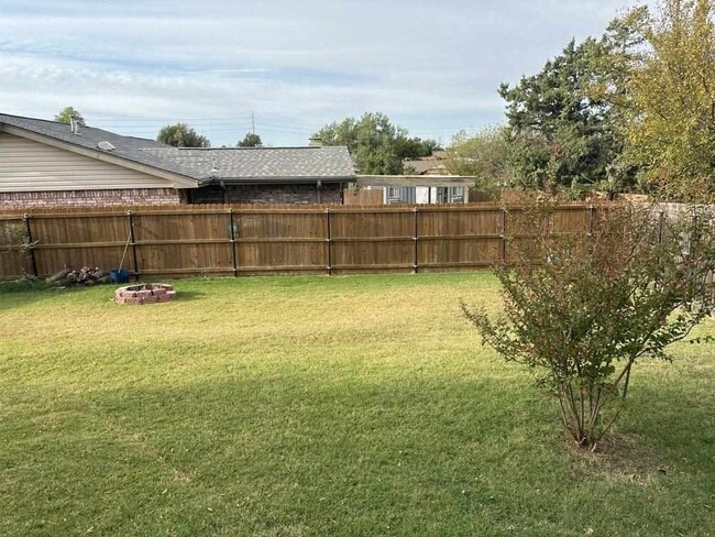4708 SE Sunnymeade in Lawton, OK - Building Photo - Building Photo