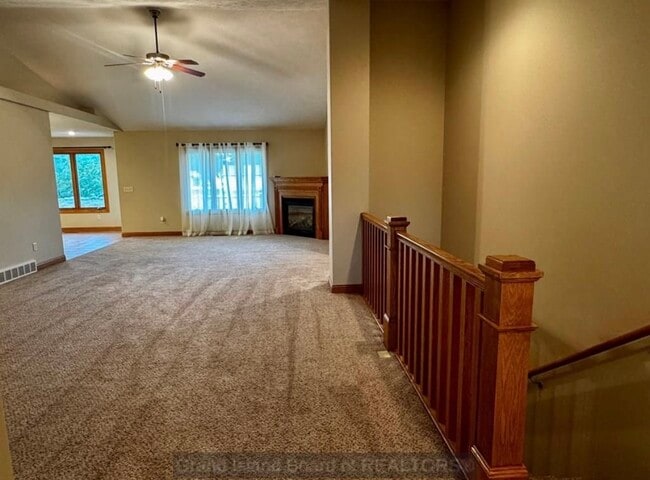 4021 Sandalwood Dr in Grand Island, NE - Building Photo - Building Photo