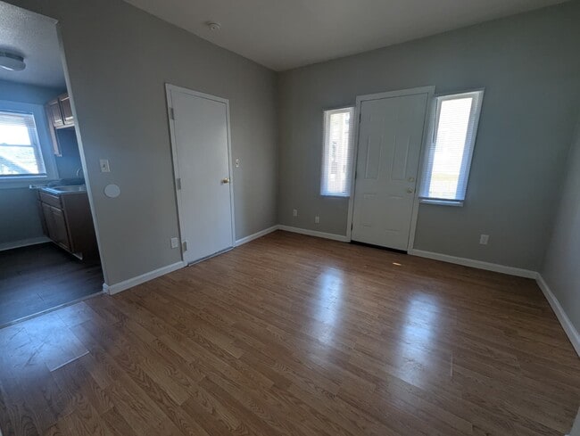 1497 State St, Unit 1R