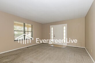 6500 Loblolly Dr in Dayton, OH - Building Photo - Building Photo