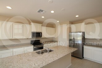 20363 N Wagner Wash Dr in Buckeye, AZ - Building Photo - Building Photo