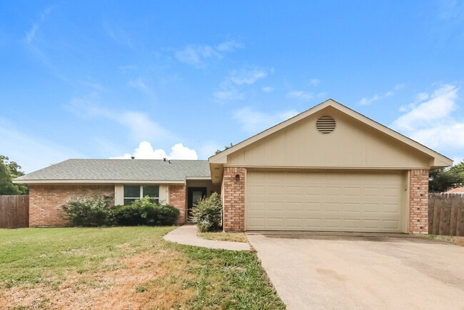 property at 5237 Prairie Creek Dr