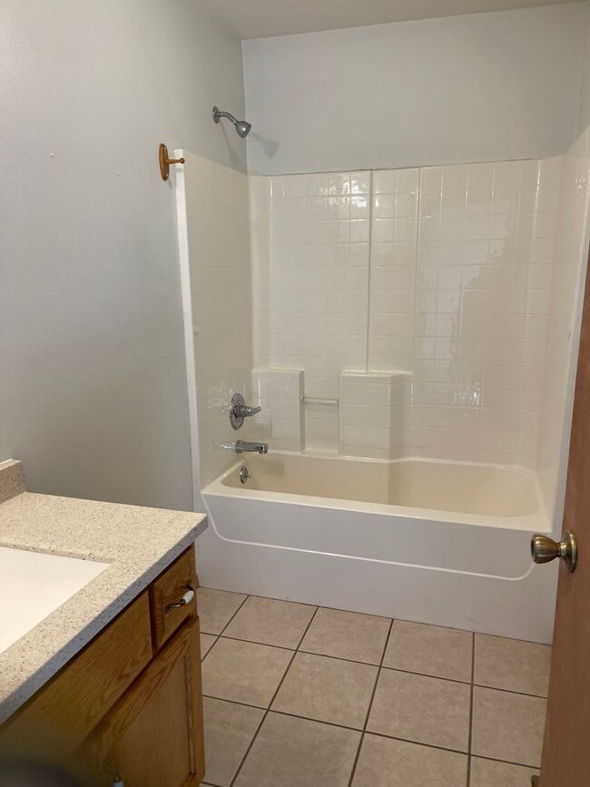 579 S Krudwig Ave in Lebanon, MO - Building Photo - Building Photo