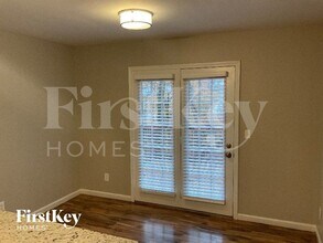 181 Whitehall Dr in Clarksville, TN - Building Photo - Building Photo