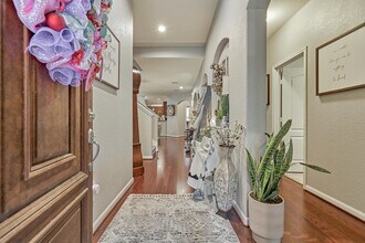204 Forest Peak Way in Montgomery, TX - Building Photo - Building Photo