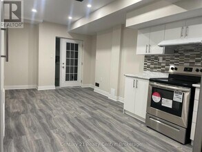 14 Mountain Vis Ct in Vaughan, ON - Building Photo - Building Photo