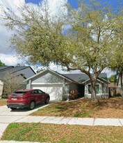 1005 Covington St in Oviedo, FL - Building Photo