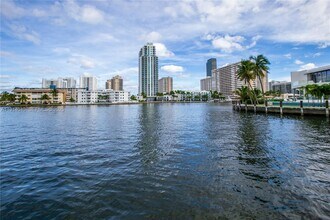 137 Golden Isles Dr in Hallandale Beach, FL - Building Photo - Building Photo