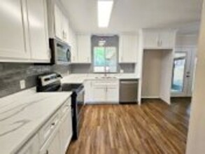 103 Stewart Ct in Leesburg, GA - Building Photo - Building Photo