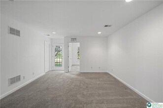 8517 Gateway Rd in Breinigsville, PA - Building Photo - Building Photo