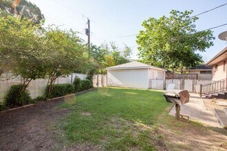 118 N Lois Ln in Richardson, TX - Building Photo - Building Photo