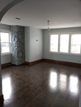 1327 Otto Blvd, Unit 2 in Chicago Heights, IL - Building Photo - Building Photo