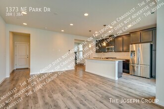 1373 NE Park Dr in Issaquah, WA - Building Photo - Building Photo