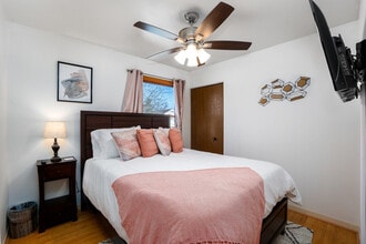 1420 Auburn Ave in Naperville, IL - Building Photo - Building Photo