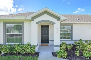 1930 NE 2nd Terrace in Cape Coral, FL - Building Photo