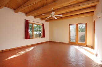 14 Duende Rd in Santa Fe, NM - Building Photo - Building Photo