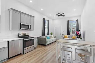 1745 N Rocheblave St in New Orleans, LA - Building Photo - Building Photo