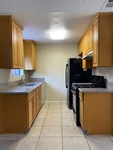 166 E Merrill Ave in Rialto, CA - Building Photo - Building Photo