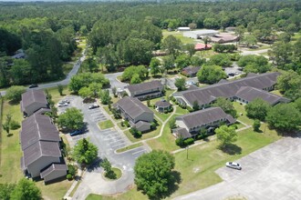 Blount Crossing in Darien, GA - Building Photo - Building Photo